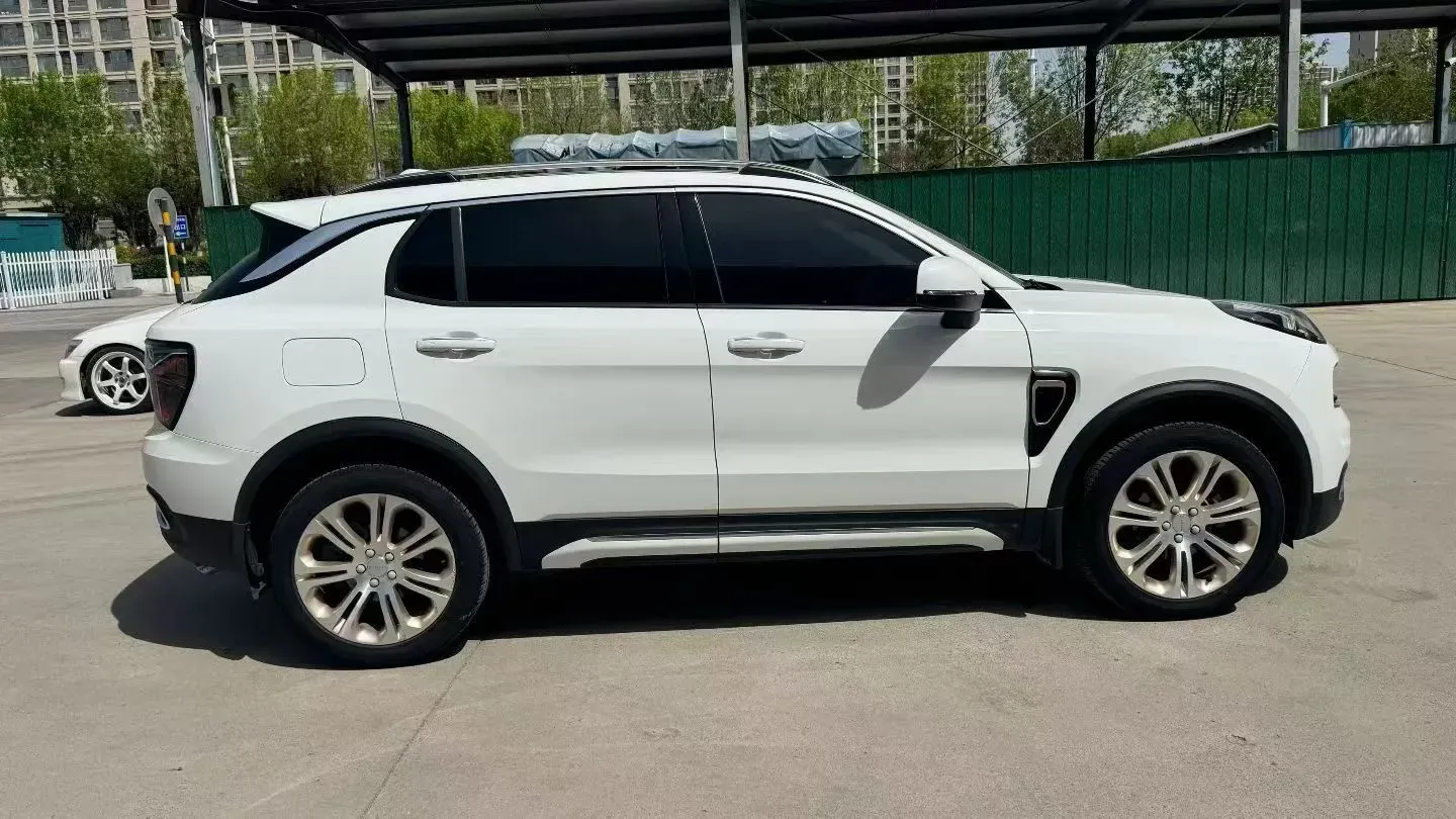 2019 Beijing BJ40 2.0T 218HP L4 6AT,autocango,china used car exporter,china ev exporter,chinese used car exporter,chinese used ev exporter
