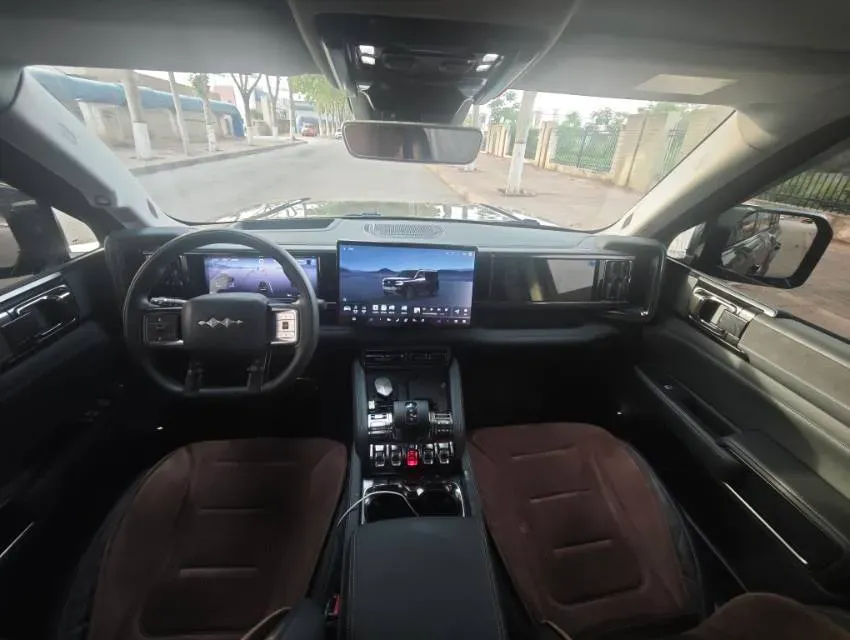 2023 FangChengBao Bao 5 1.5T 194HP L4 E-CVT PHEV 31.8KWH,autocango,china used car exporter,china ev exporter,chinese used car exporter,chinese used ev exporter