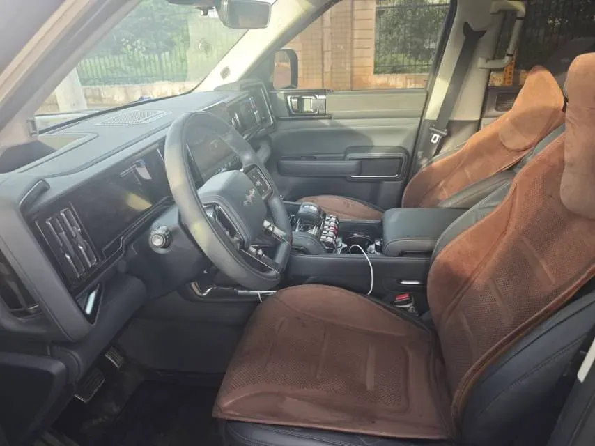 2023 FangChengBao Bao 5 1.5T 194HP L4 E-CVT PHEV 31.8KWH,autocango,china used car exporter,china ev exporter,chinese used car exporter,chinese used ev exporter