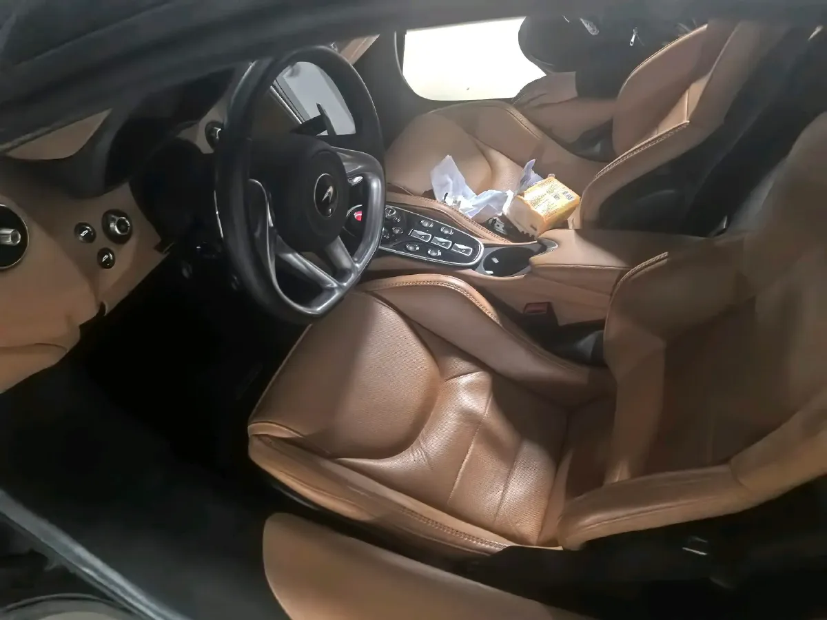 2023 McLaren GT 4.0T 620HP V8 7DCT,autocango,china used car exporter,china ev exporter,chinese used car exporter,chinese used ev exporter