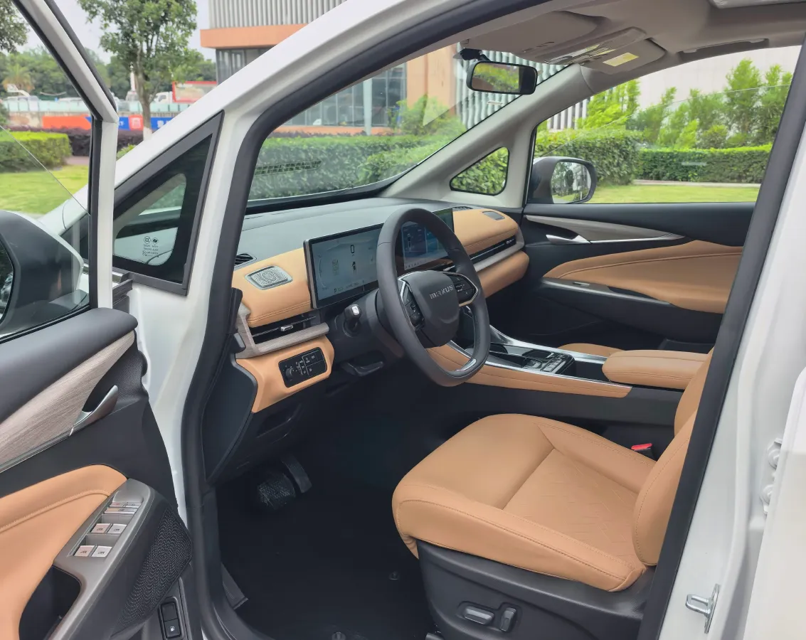 2025 MAXUS G50 PHEV 1.5L 98HP L4 1DHT PHEV 18.65KWH,autocango,china used car exporter,china ev exporter,chinese used car exporter,chinese used ev exporter