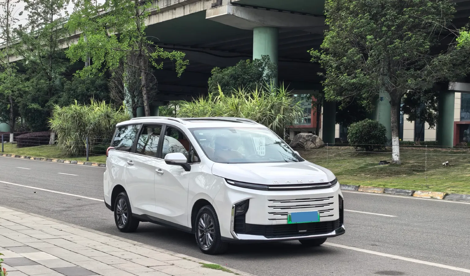 2025 MAXUS G50 PHEV 1.5L 98HP L4 1DHT PHEV 18.65KWH,autocango,china used car exporter,china ev exporter,chinese used car exporter,chinese used ev exporter