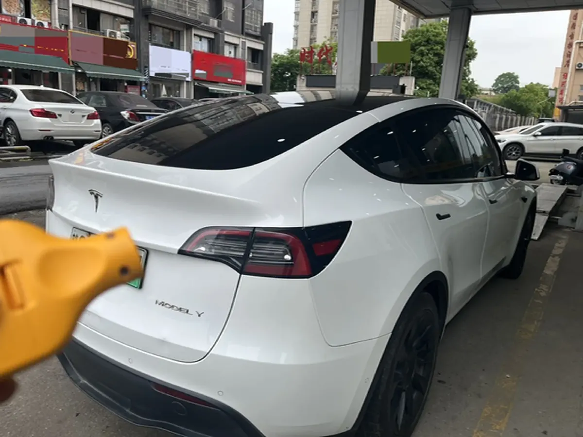 2022 Tesla Model Y BEV 60KWH,autocango,china used car exporter,china ev exporter,chinese used car exporter,chinese used ev exporter