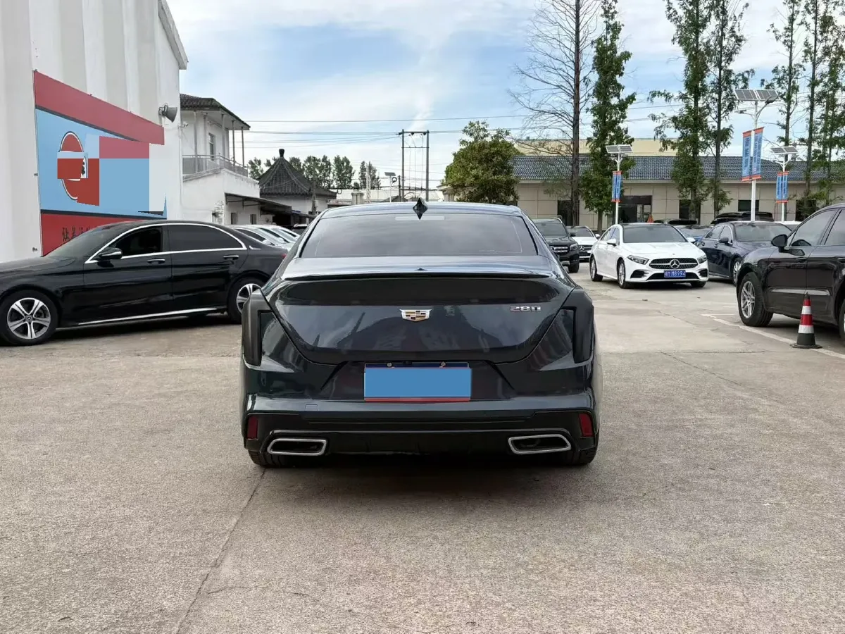 2022 Cadillac CT4 2.0T 237HP L4 8AT,autocango,china used car exporter,china ev exporter,chinese used car exporter,chinese used ev exporter