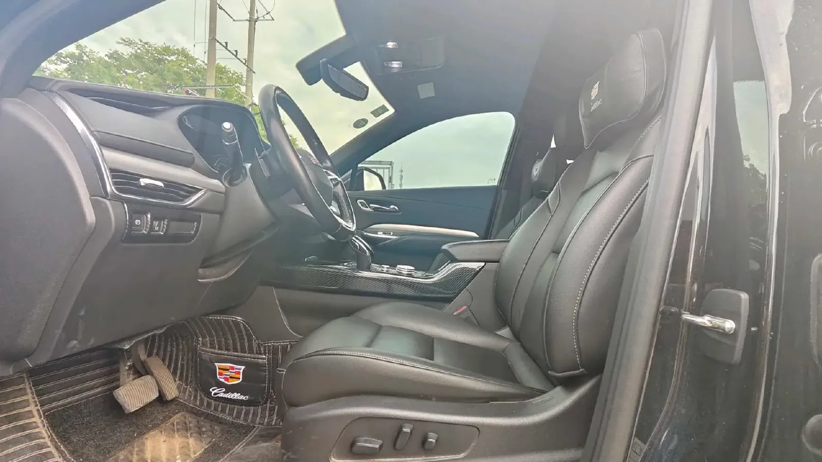 2021 Cadillac XT4 2.0T 237HP L4 9AT,autocango,china used car exporter,china ev exporter,chinese used car exporter,chinese used ev exporter