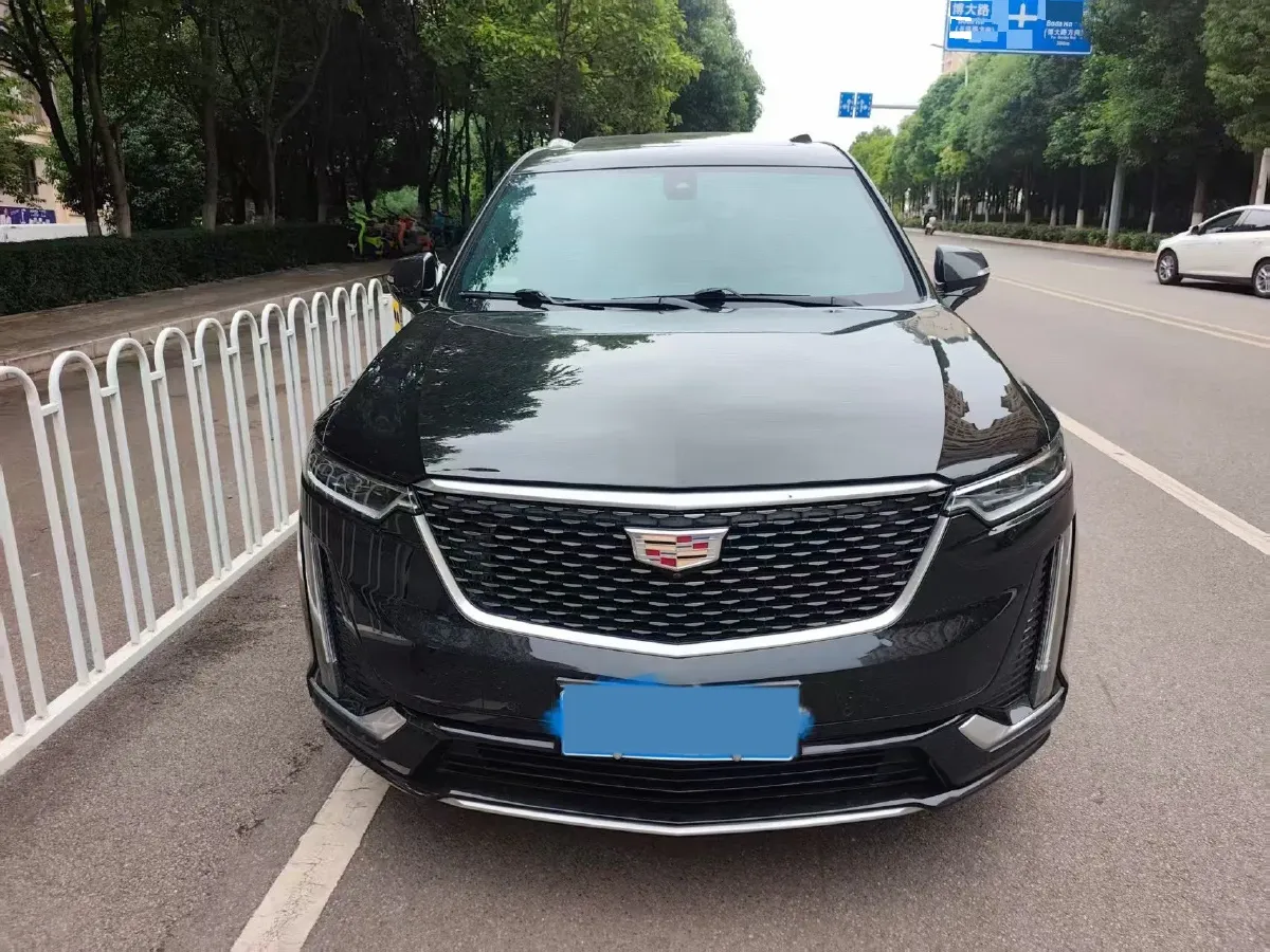 2022 Cadillac XT6 2.0T 237HP L4 9AT,autocango,china used car exporter,china ev exporter,chinese used car exporter,chinese used ev exporter