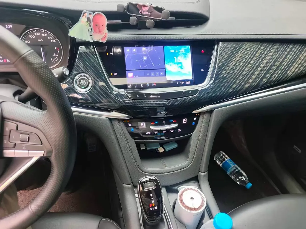 2022 Cadillac XT6 2.0T 237HP L4 9AT,autocango,china used car exporter,china ev exporter,chinese used car exporter,chinese used ev exporter