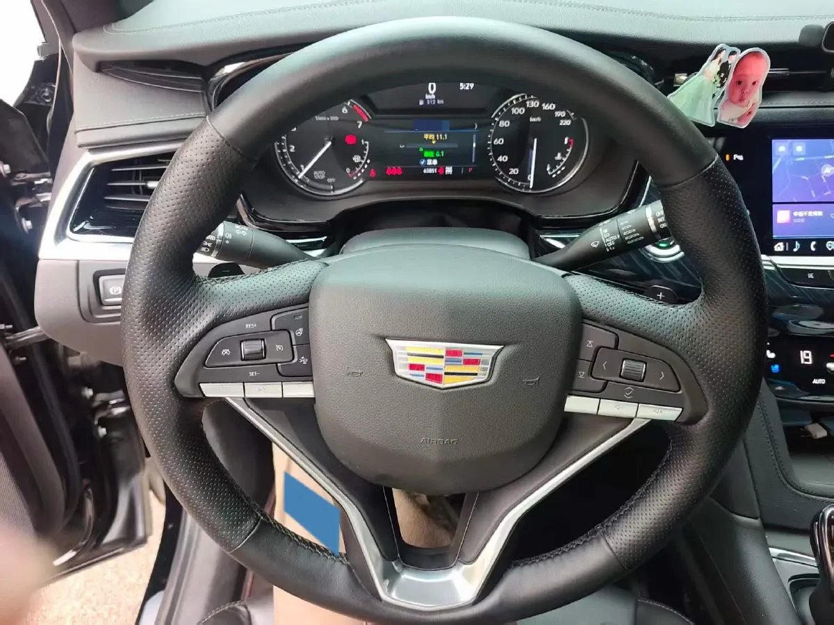 2022 Cadillac XT6 2.0T 237HP L4 9AT,autocango,china used car exporter,china ev exporter,chinese used car exporter,chinese used ev exporter