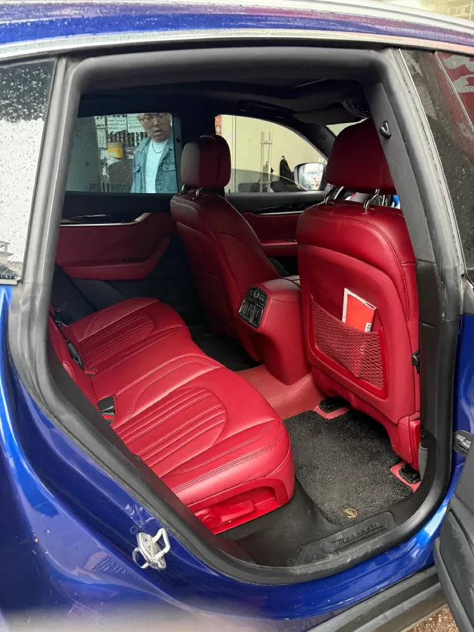 2018 Maserati Levante 3.0T 350HP V6 8AT,autocango,china used car exporter,china ev exporter,chinese used car exporter,chinese used ev exporter