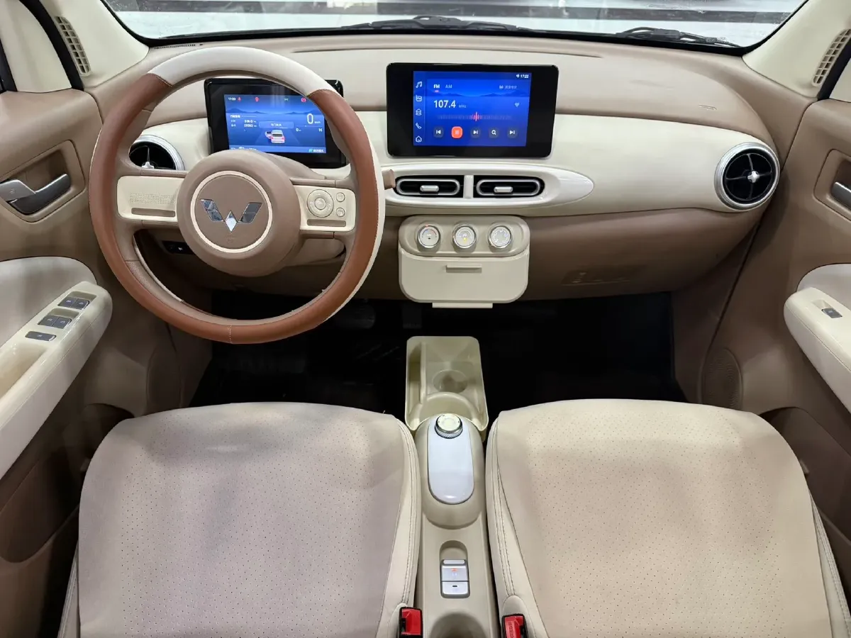 2025 WuLing HongGuang MINI EV BEV 16.2KWH,autocango,china used car exporter,china ev exporter,chinese used car exporter,chinese used ev exporter