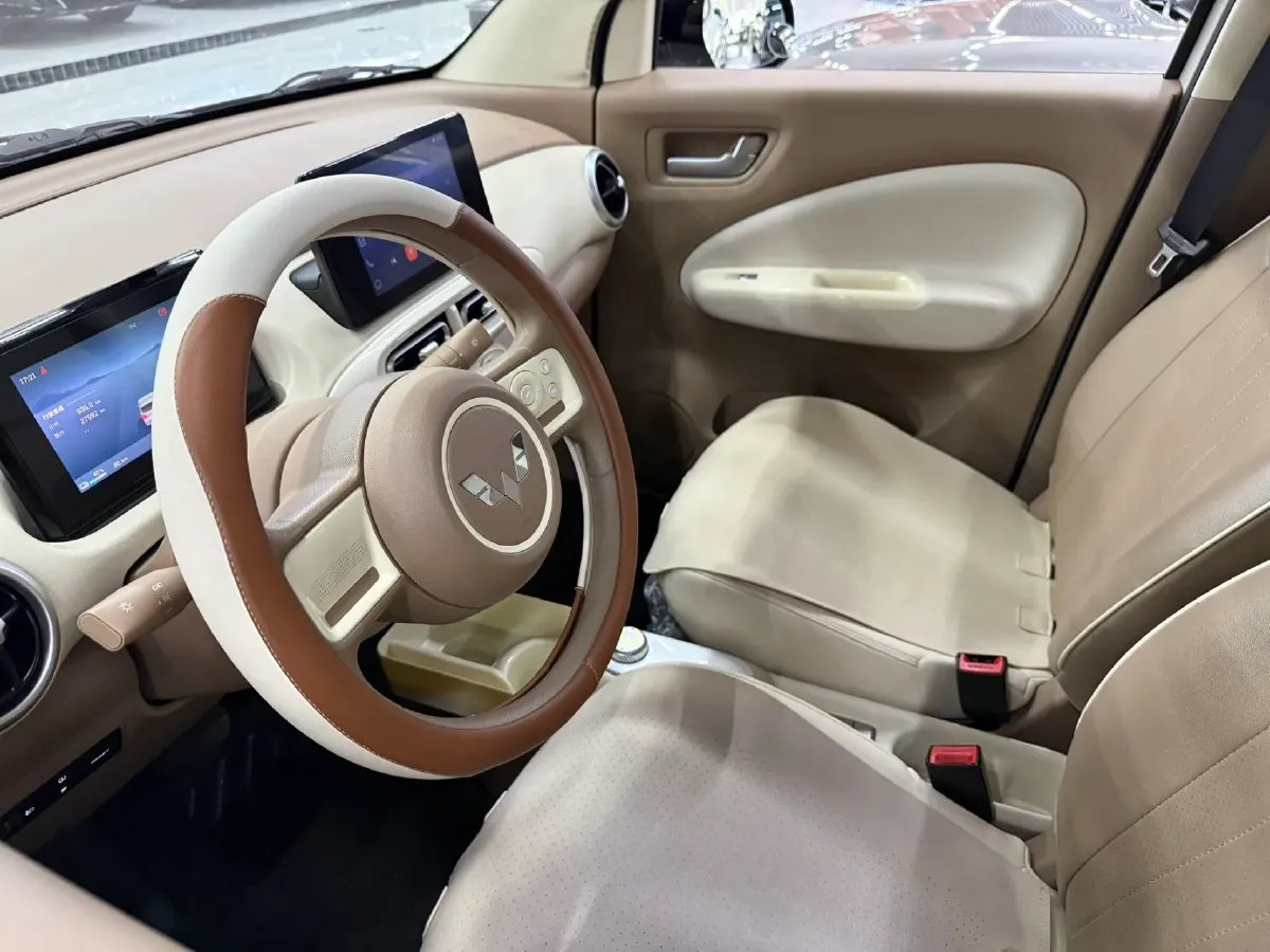 2025 WuLing HongGuang MINI EV BEV 16.2KWH,autocango,china used car exporter,china ev exporter,chinese used car exporter,chinese used ev exporter