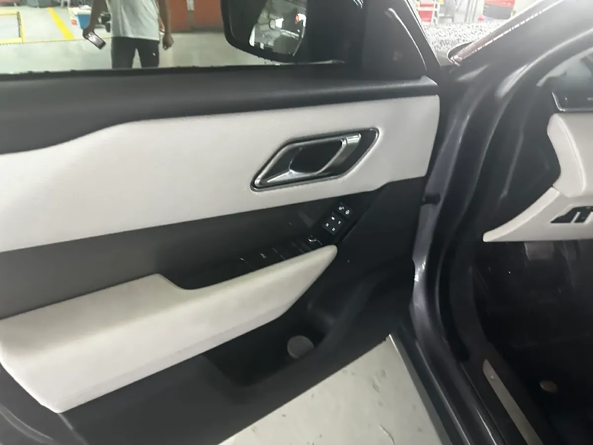 2018 Land Rover Range Rover Velar 3.0T 380HP V6 8AT,autocango,china used car exporter,china ev exporter,chinese used car exporter,chinese used ev exporter