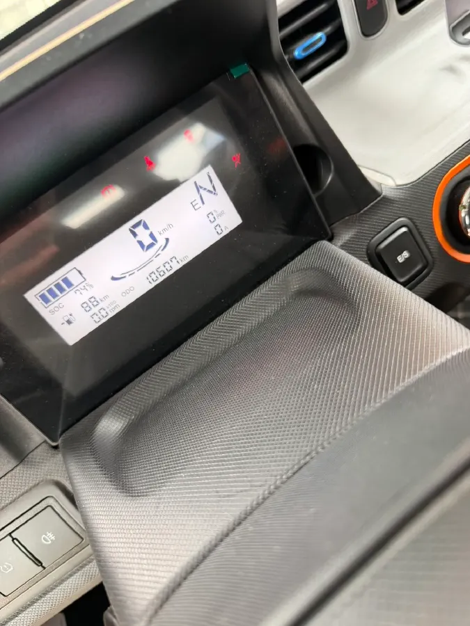 2022 LingBox uni BEV 11.52KWH,autocango,china used car exporter,china ev exporter,chinese used car exporter,chinese used ev exporter