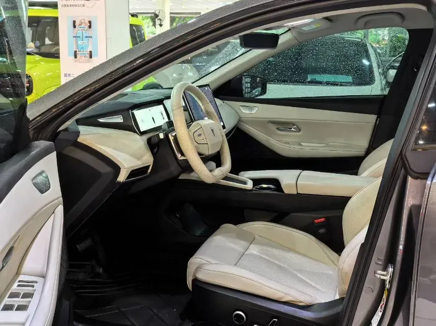 2022 DongFeng Forthing LingZhi EV BEV 68.4KWH,autocango,china used car exporter,china ev exporter,chinese used car exporter,chinese used ev exporter