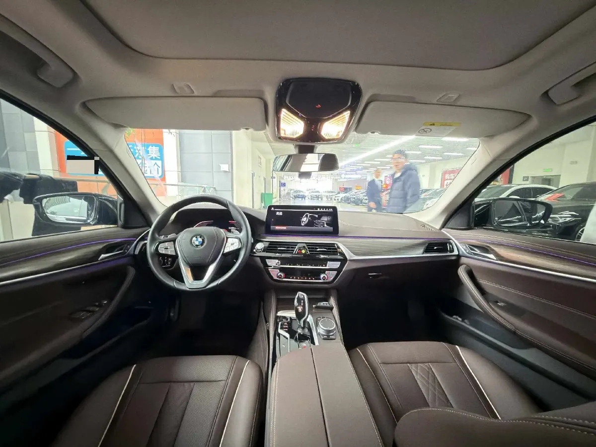 2021 BMW 5 Series 2.0T 252HP L4 8AT,autocango,china used car exporter,china ev exporter,chinese used car exporter,chinese used ev exporter