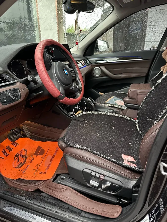 2021 BMW X1 2.0T 192HP L4 8AT,autocango,china used car exporter,china ev exporter,chinese used car exporter,chinese used ev exporter
