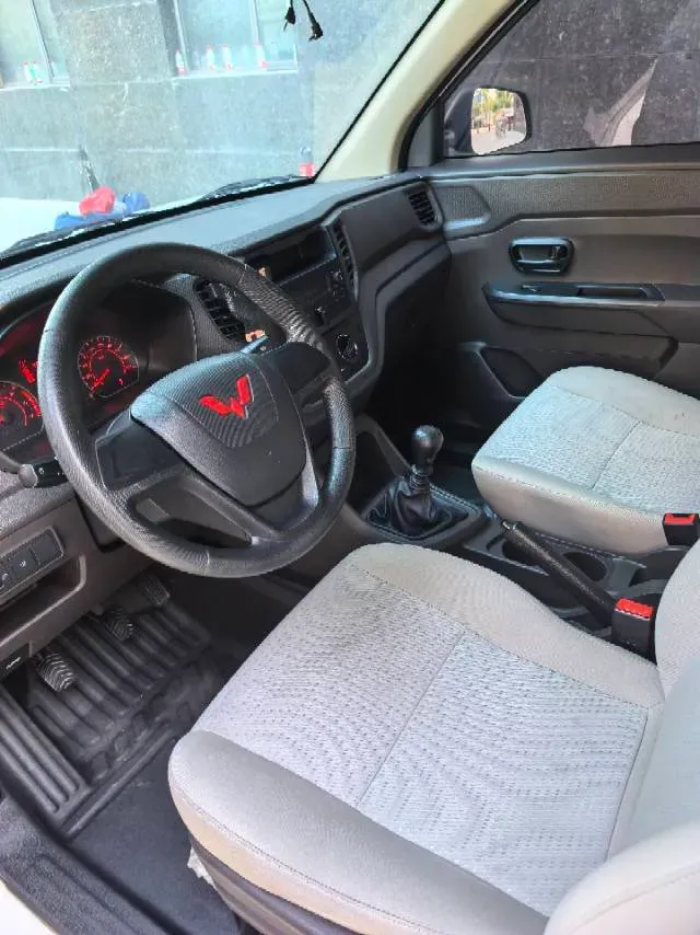2022 WuLing HongGuang V 1.5L 99HP L4 6MT,autocango,china used car exporter,china ev exporter,chinese used car exporter,chinese used ev exporter