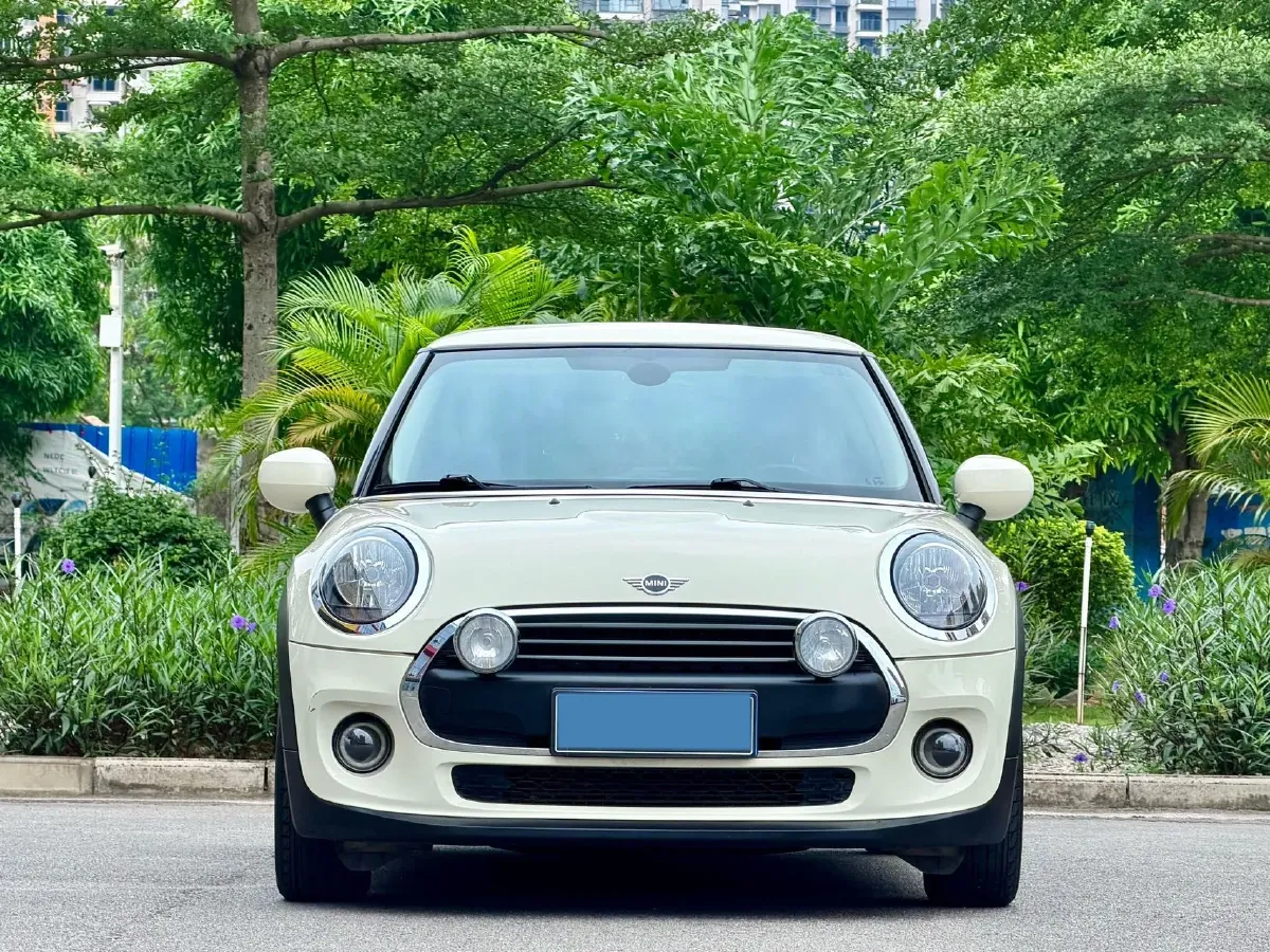2019 MINI MINI 1.5T 102HP L3 7DCT,autocango,china used car exporter,china ev exporter,chinese used car exporter,chinese used ev exporter