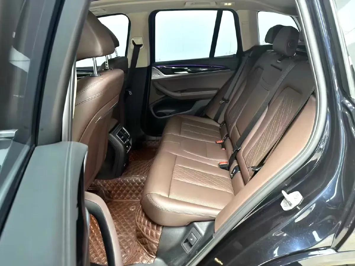 2022 BMW X3 2.0T 184HP L4 8AT,autocango,china used car exporter,china ev exporter,chinese used car exporter,chinese used ev exporter