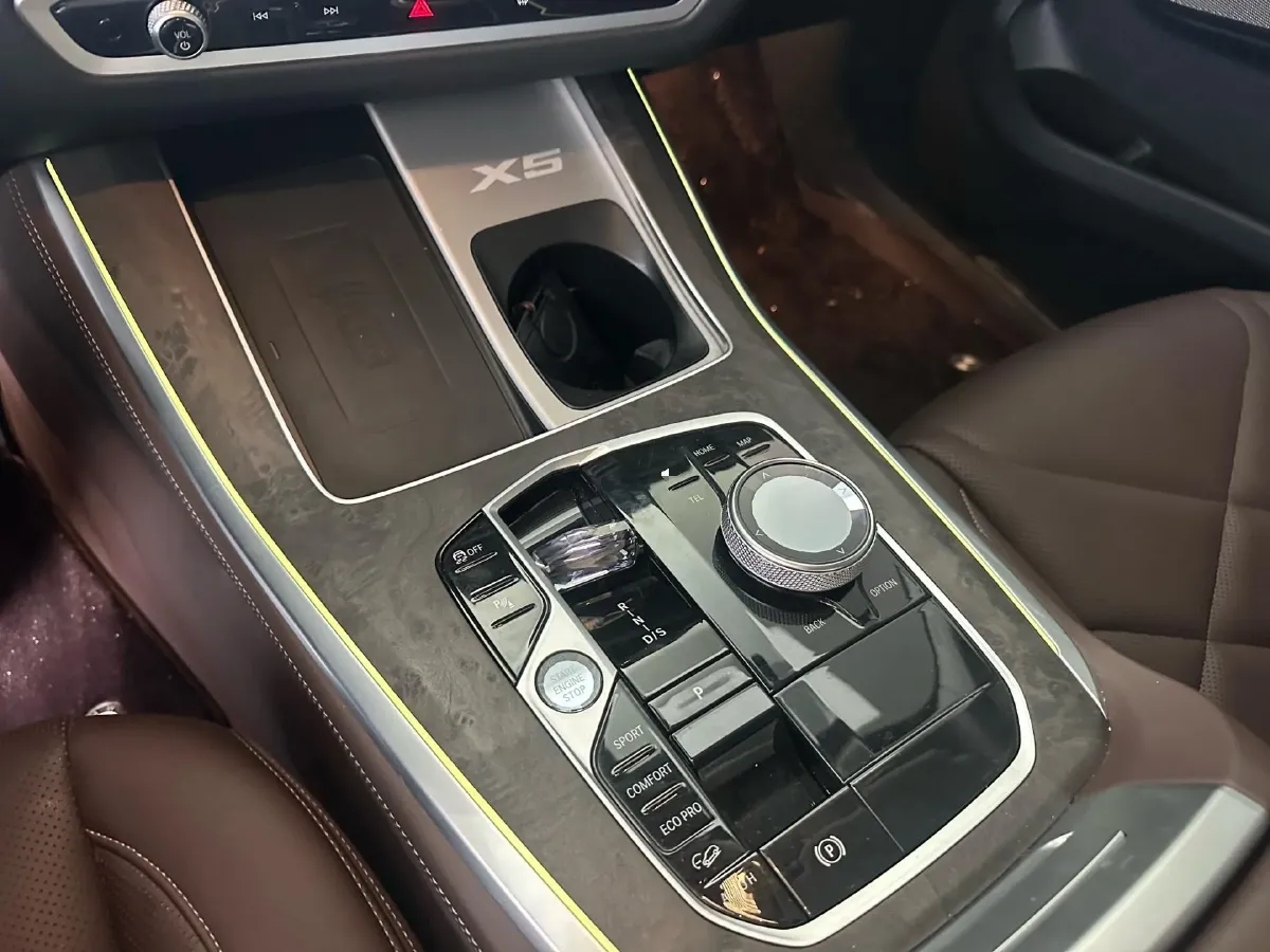2023 BMW X5 2.0T 258HP L4 8AT,autocango,china used car exporter,china ev exporter,chinese used car exporter,chinese used ev exporter
