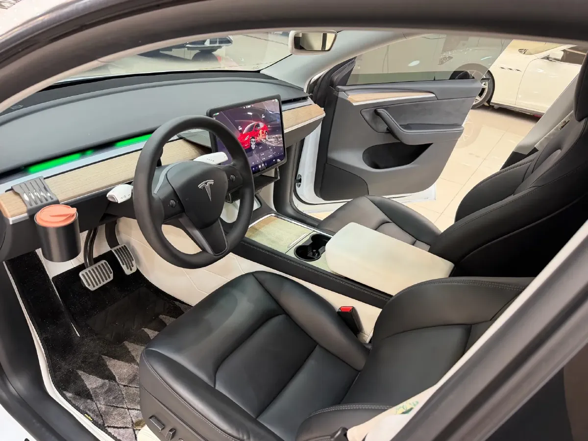 2022 Tesla Model Y BEV 60KWH,autocango,china used car exporter,china ev exporter,chinese used car exporter,chinese used ev exporter
