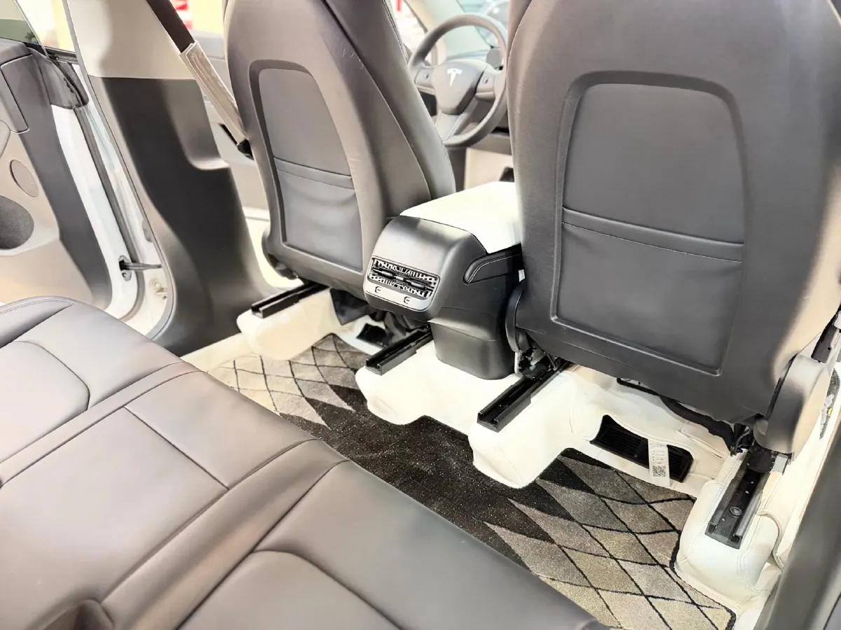 2022 Tesla Model Y BEV 60KWH,autocango,china used car exporter,china ev exporter,chinese used car exporter,chinese used ev exporter