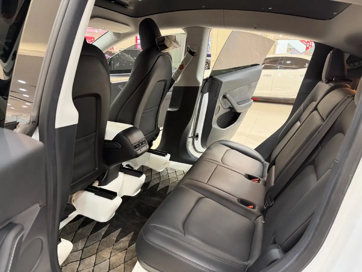 2022 Tesla Model Y BEV 60KWH,autocango,china used car exporter,china ev exporter,chinese used car exporter,chinese used ev exporter