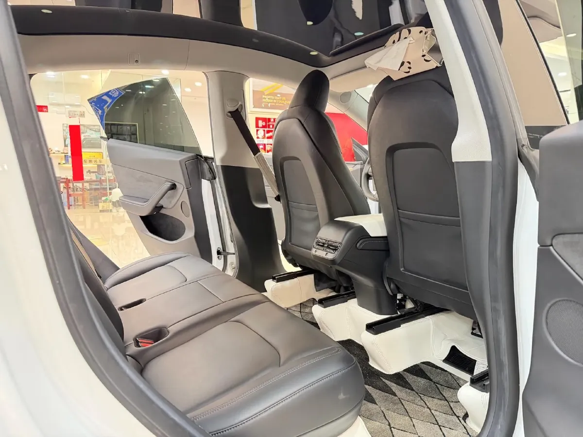 2022 Tesla Model Y BEV 60KWH,autocango,china used car exporter,china ev exporter,chinese used car exporter,chinese used ev exporter