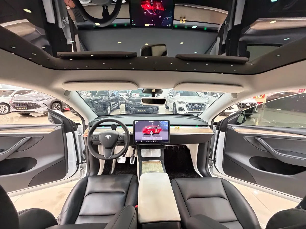 2022 Tesla Model Y BEV 60KWH,autocango,china used car exporter,china ev exporter,chinese used car exporter,chinese used ev exporter