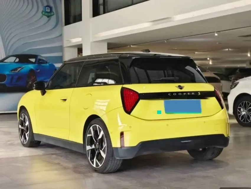2024 MINI COOPER BEV 51.5KWH,autocango,china used car exporter,china ev exporter,chinese used car exporter,chinese used ev exporter