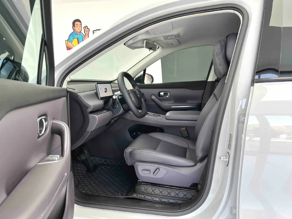 2024 Leapmotor C10 1.5L 95HP L4 REEV 28.4KWH,autocango,china used car exporter,china ev exporter,chinese used car exporter,chinese used ev exporter