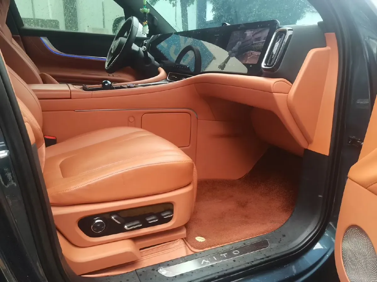 2024 AITO AITO M9 1.5T 152HP L4 REEV 42KWH,autocango,china used car exporter,china ev exporter,chinese used car exporter,chinese used ev exporter