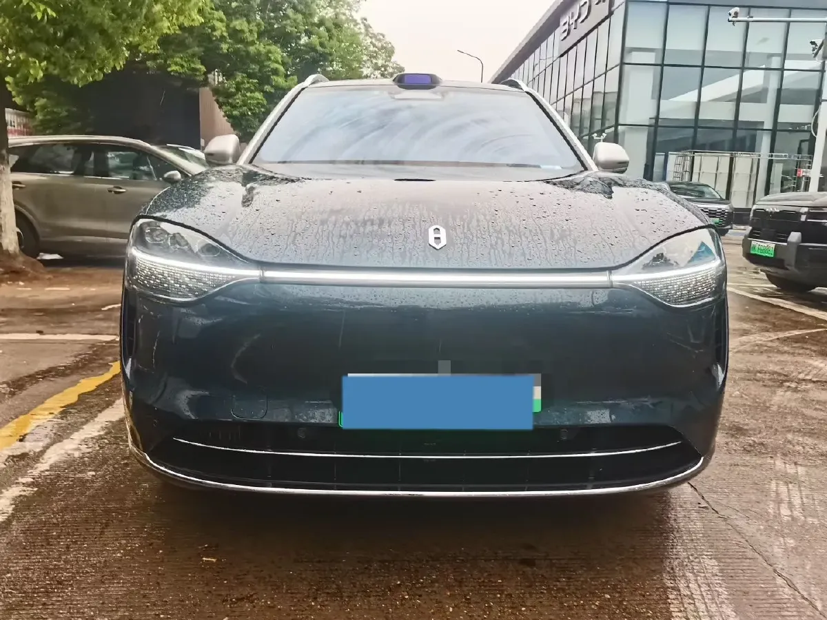 2024 AITO AITO M9 1.5T 152HP L4 REEV 42KWH,autocango,china used car exporter,china ev exporter,chinese used car exporter,chinese used ev exporter