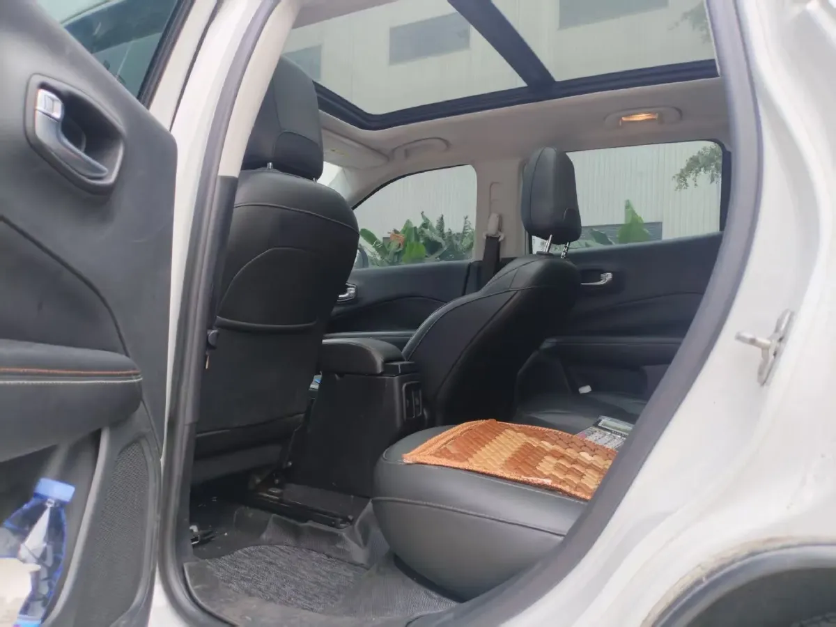 2017 Jeep Compass 1.4T 165HP L4 7DCT,autocango,china used car exporter,china ev exporter,chinese used car exporter,chinese used ev exporter