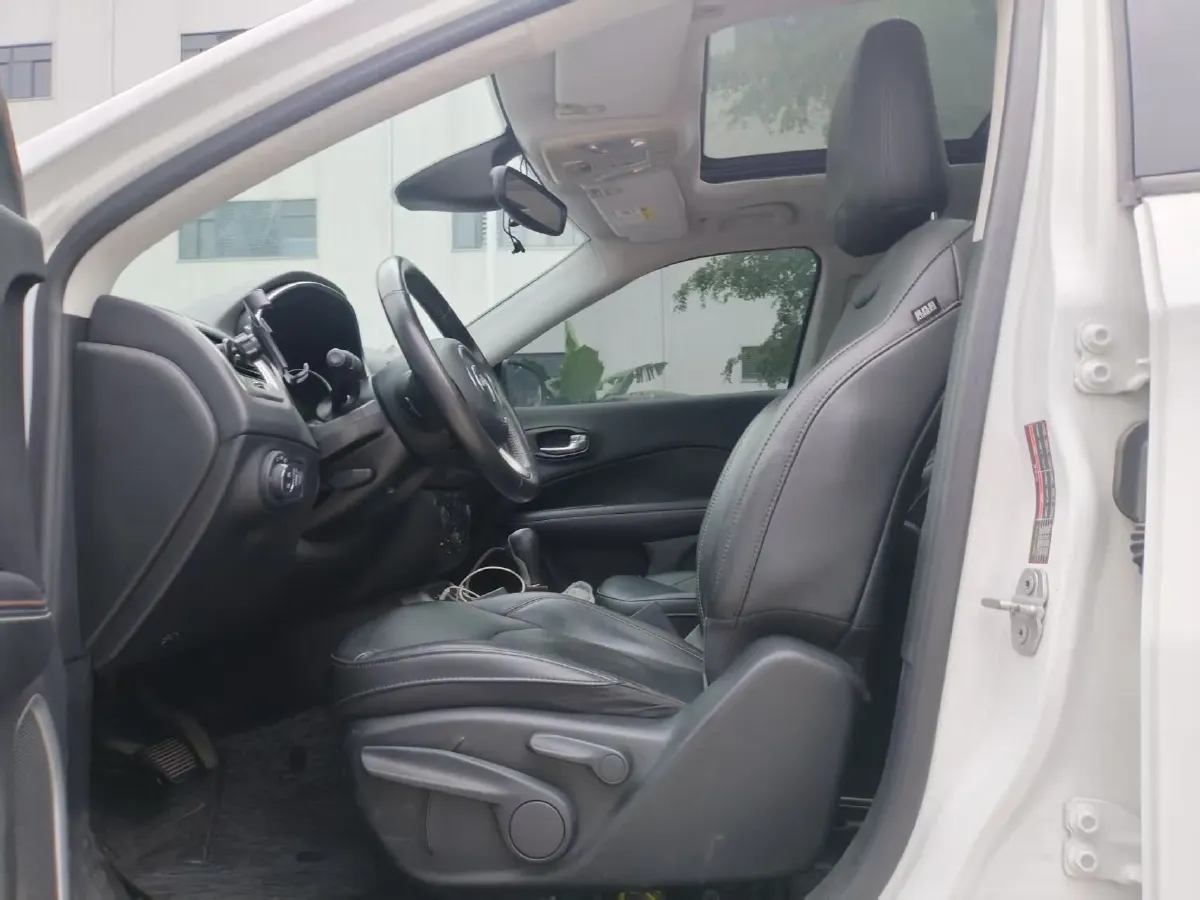 2017 Jeep Compass 1.4T 165HP L4 7DCT,autocango,china used car exporter,china ev exporter,chinese used car exporter,chinese used ev exporter