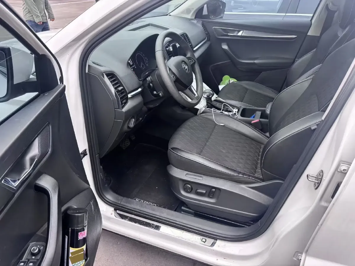 2020 Skoda Karoq 1.4T 150HP L4 7DCT,autocango,china used car exporter,china ev exporter,chinese used car exporter,chinese used ev exporter