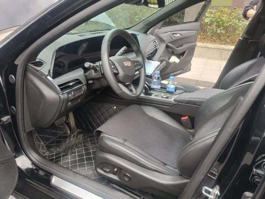 2024 Cadillac CT5 2.0T 237HP L4 10AT,autocango,china used car exporter,china ev exporter,chinese used car exporter,chinese used ev exporter