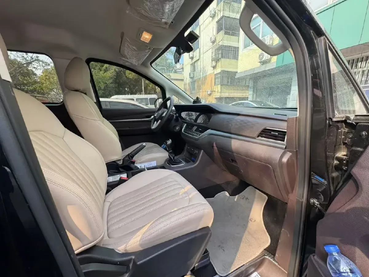 2025 BAW RuiSheng Trump M7 1.6L 124HP L4 5MT,autocango,china used car exporter,china ev exporter,chinese used car exporter,chinese used ev exporter