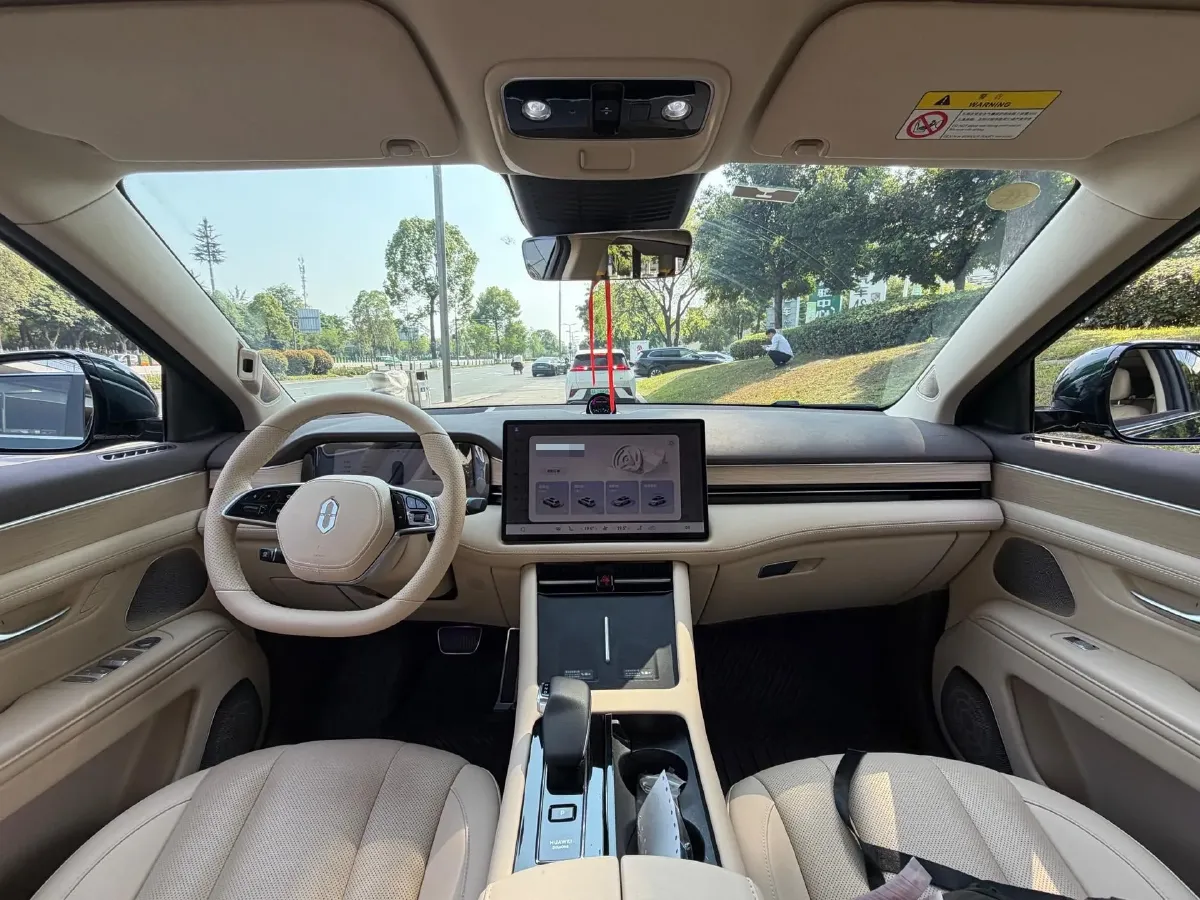 2024 AITO AITO M7 1.5T 152HP L4 REEV 38.5KWH,autocango,china used car exporter,china ev exporter,chinese used car exporter,chinese used ev exporter