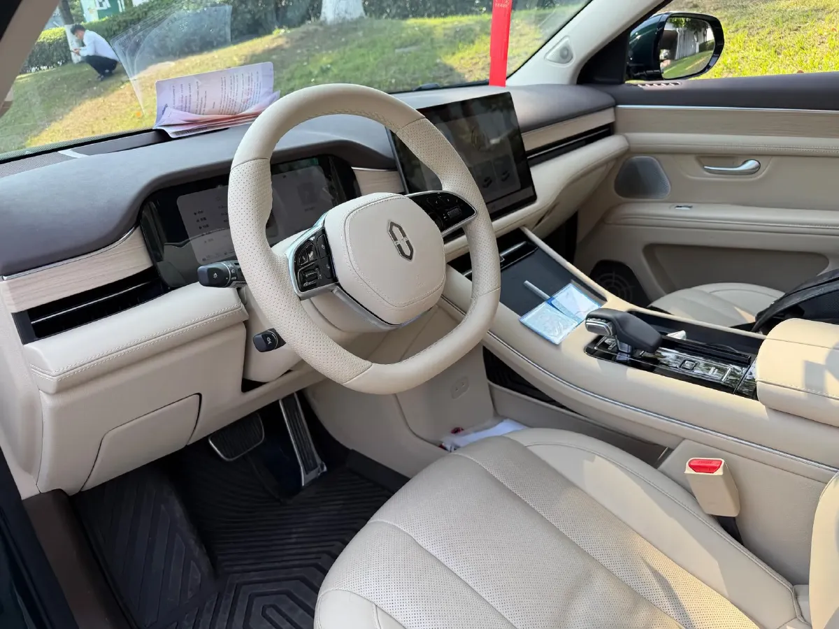 2024 AITO AITO M7 1.5T 152HP L4 REEV 38.5KWH,autocango,china used car exporter,china ev exporter,chinese used car exporter,chinese used ev exporter