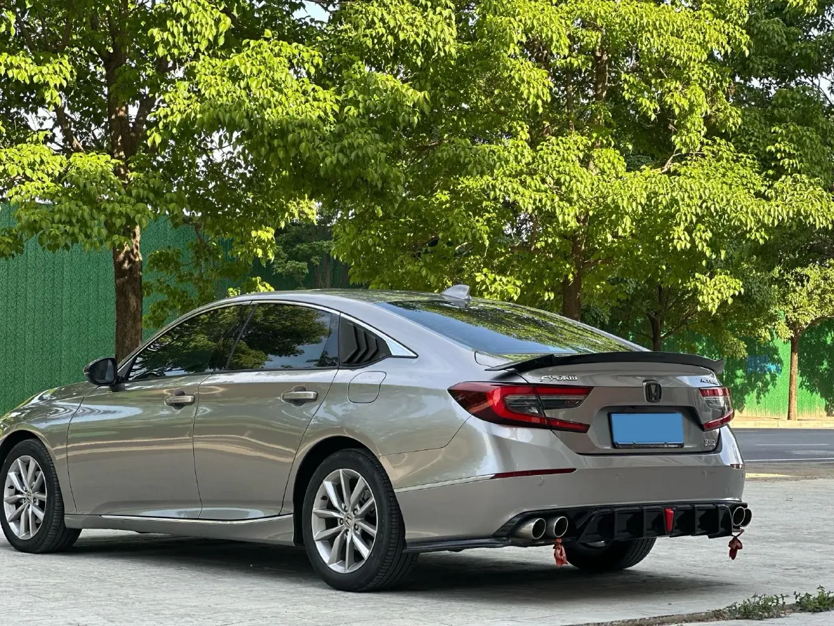 2022 Honda Accord 1.5T 194HP L4 CVT,autocango,china used car exporter,china ev exporter,chinese used car exporter,chinese used ev exporter