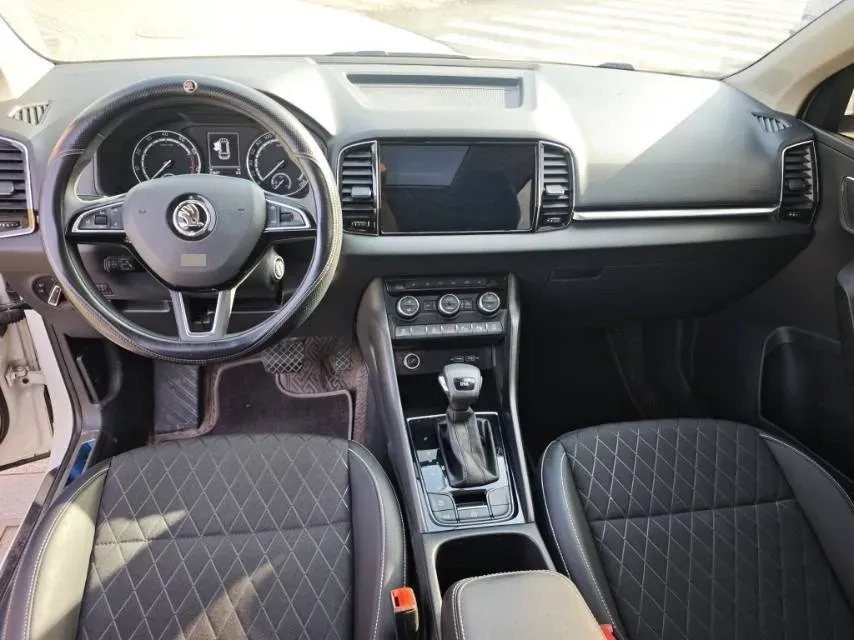 2020 Skoda Karoq 1.4T 150HP L4 7DCT,autocango,china used car exporter,china ev exporter,chinese used car exporter,chinese used ev exporter