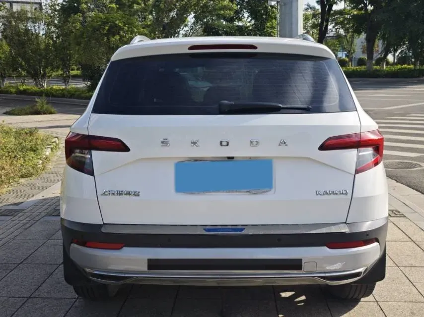 2020 Skoda Karoq 1.4T 150HP L4 7DCT,autocango,china used car exporter,china ev exporter,chinese used car exporter,chinese used ev exporter