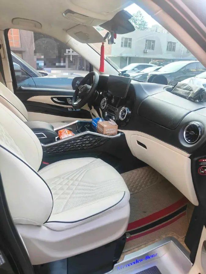 2021 Mercedes-Benz Vito 2.0T 211HP L4 9AT,autocango,china used car exporter,china ev exporter,chinese used car exporter,chinese used ev exporter
