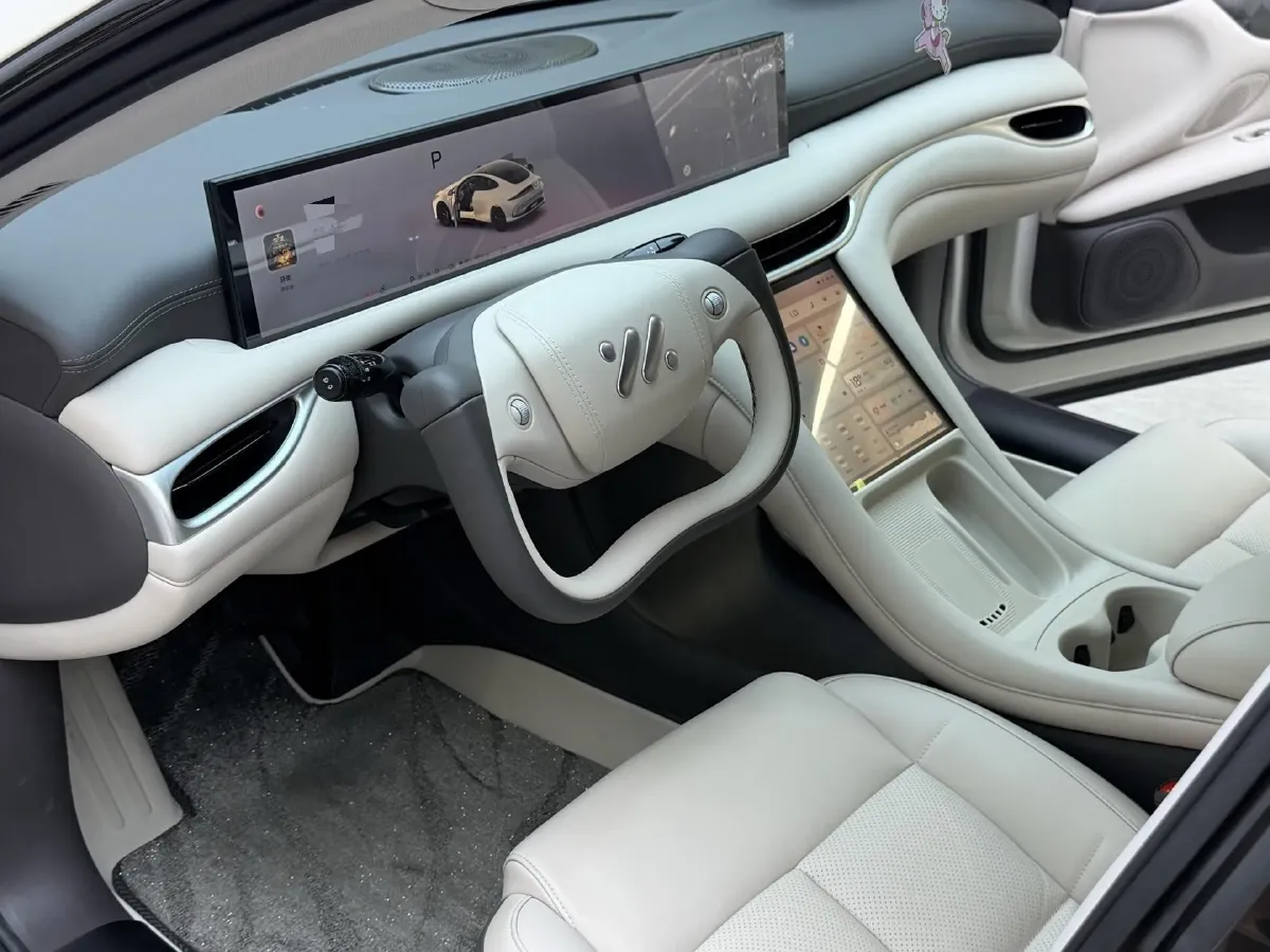 2024 IM L6 BEV 75KWH,autocango,china used car exporter,china ev exporter,chinese used car exporter,chinese used ev exporter
