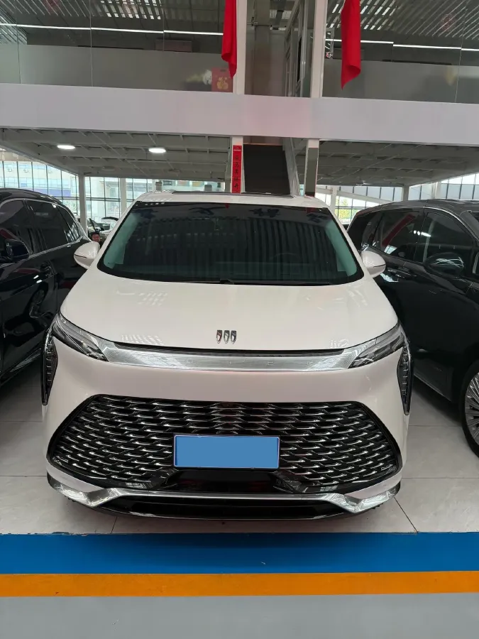 2025 Buick Century 2.0T 237HP L4 9AT,autocango,china used car exporter,china ev exporter,chinese used car exporter,chinese used ev exporter