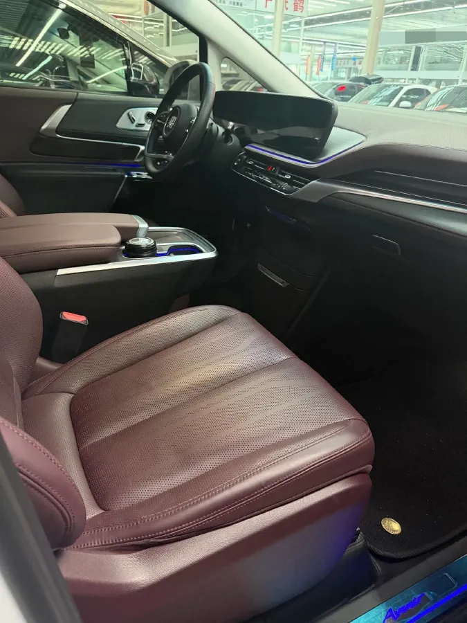 2025 Buick Century 2.0T 237HP L4 9AT,autocango,china used car exporter,china ev exporter,chinese used car exporter,chinese used ev exporter