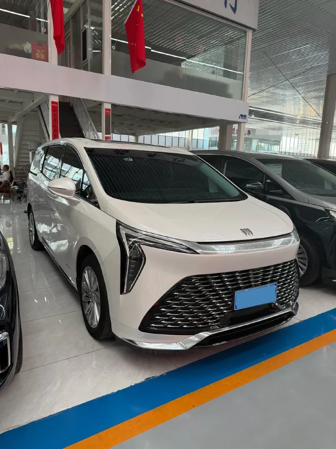 2025 Buick Century 2.0T 237HP L4 9AT,autocango,china used car exporter,china ev exporter,chinese used car exporter,chinese used ev exporter