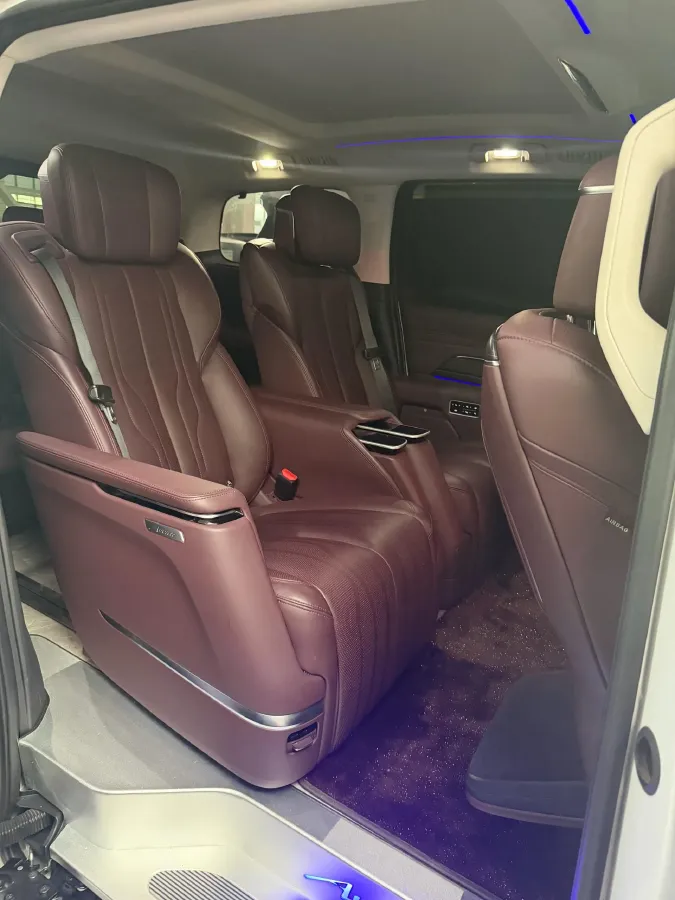 2025 Buick Century 2.0T 237HP L4 9AT,autocango,china used car exporter,china ev exporter,chinese used car exporter,chinese used ev exporter