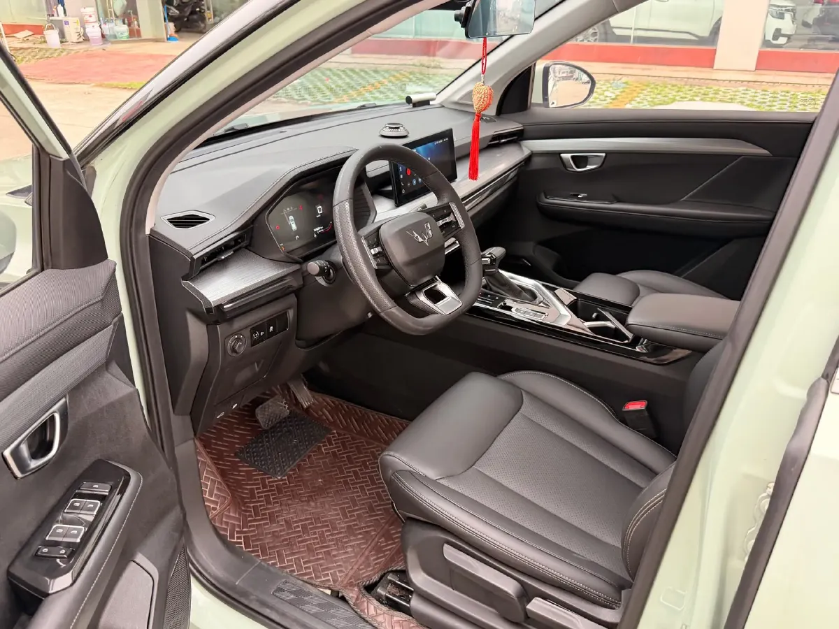 2021 WuLing XingChen 1.5T 147HP L4 CVT,autocango,china used car exporter,china ev exporter,chinese used car exporter,chinese used ev exporter